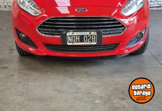 Autos - Fiat Fiesta kinetic titanium 2014 Nafta 139000Km - En Venta