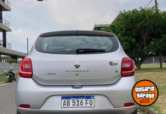 Autos - Renault Sandero 2017 Nafta 130000Km - En Venta