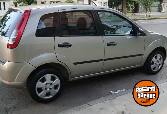 Autos - Ford Fiesta 2009 Nafta 127000Km - En Venta