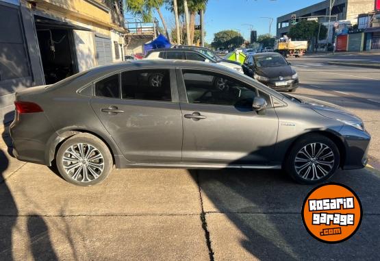 Autos - Toyota Corolla 2021 Electrico / Hibrido 108000Km - En Venta