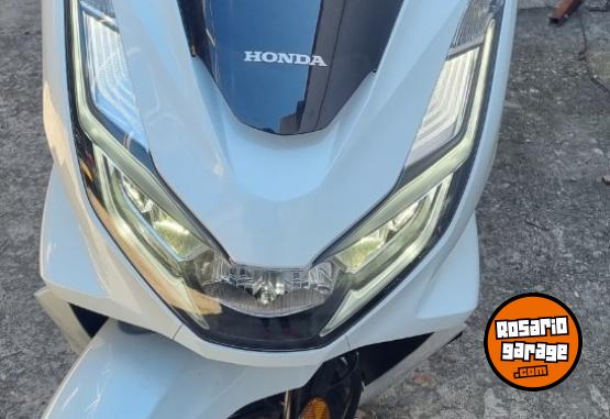 Motos - Honda Pcx160 2024 Nafta 2500Km - En Venta