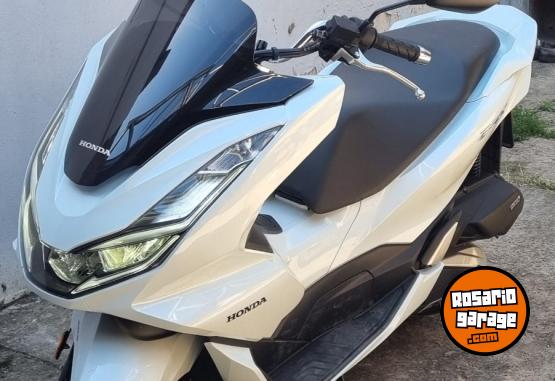 Motos - Honda Pcx160 2024 Nafta 2500Km - En Venta