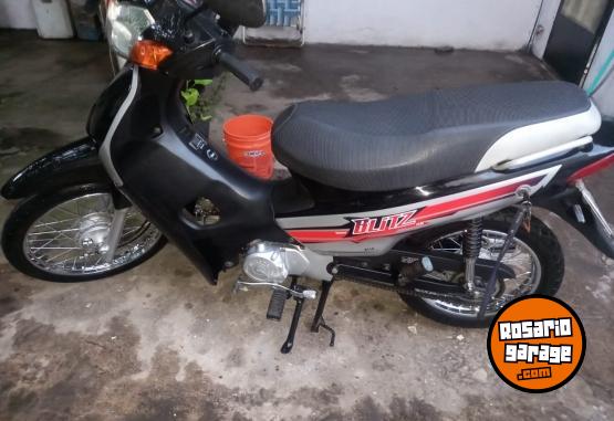 Motos - Motomel Blizt v8 110 2022 Nafta 11568Km - En Venta