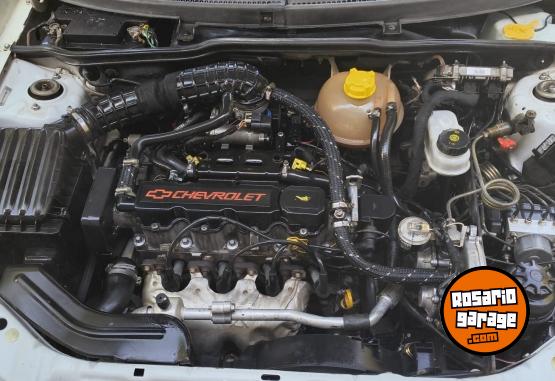 Autos - Chevrolet Corsa classic ls 2015 GNC 181000Km - En Venta