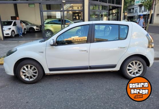 Autos - Renault Sandero Privilege 1.6 16v 2014 GNC 133000Km - En Venta