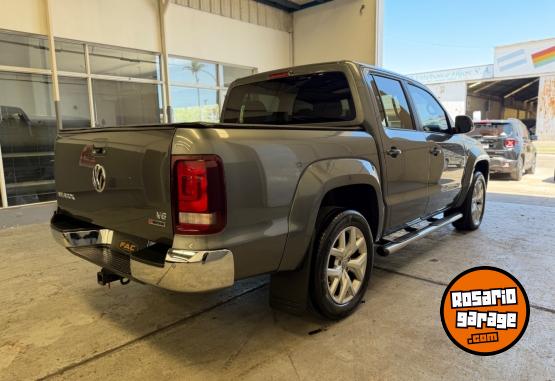 Camionetas - Volkswagen AMAROK V6 HIGHLINE 2020 Diesel 94000Km - En Venta