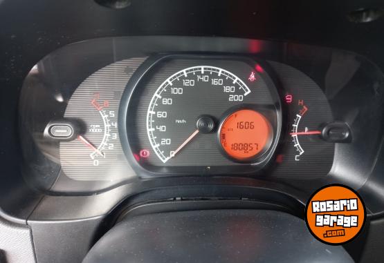 Autos - Fiat SIENA 2018 GNC 180000Km - En Venta