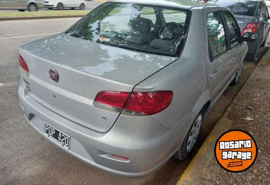 Autos - Fiat SIENA 2018 GNC 180000Km - En Venta