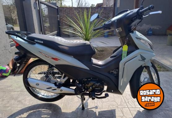 Motos - Honda Wave 2024 Nafta 4700Km - En Venta