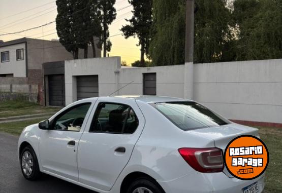 Autos - Renault Logan 2019 GNC 108000Km - En Venta