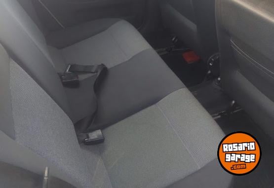 Autos - Volkswagen Voyage 2013 Nafta 139000Km - En Venta