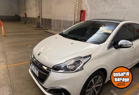Autos - Peugeot 208 Feline 2018 Nafta 83000Km - En Venta
