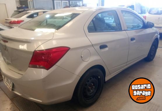 Autos - Chevrolet Onix 2021 Nafta 62000Km - En Venta