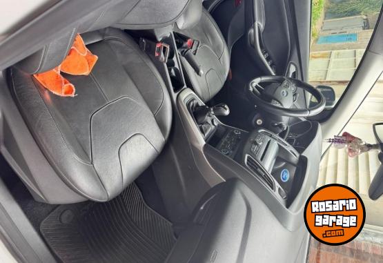 Autos - Ford Focus se plus 2019 Nafta 83000Km - En Venta