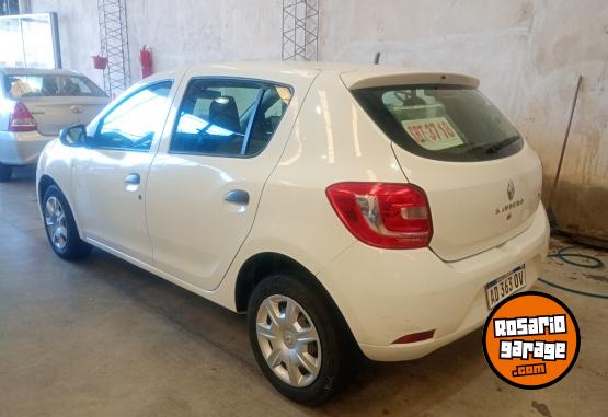 Autos - Renault Sandero 2018 Nafta 98000Km - En Venta