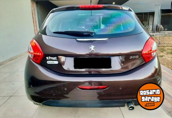 Autos - Peugeot 208 Feline 2014 Nafta 90000Km - En Venta