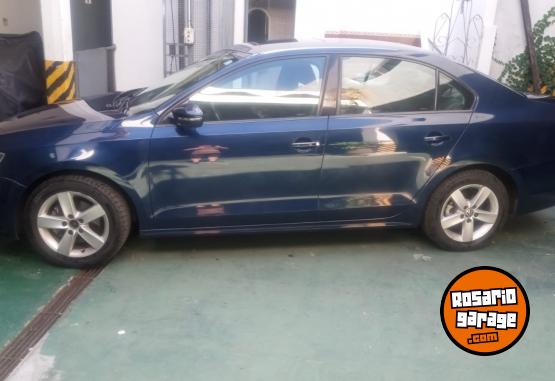 Autos - Volkswagen vento 2.5 r5 luxury 2012 Nafta 80000Km - En Venta