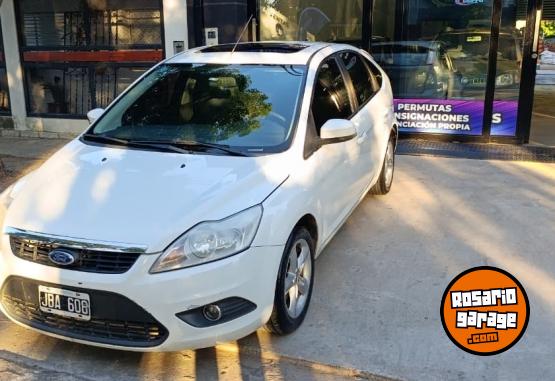 Autos - Fiat FOCUS SE PLUS 2010 GNC 242000Km - En Venta