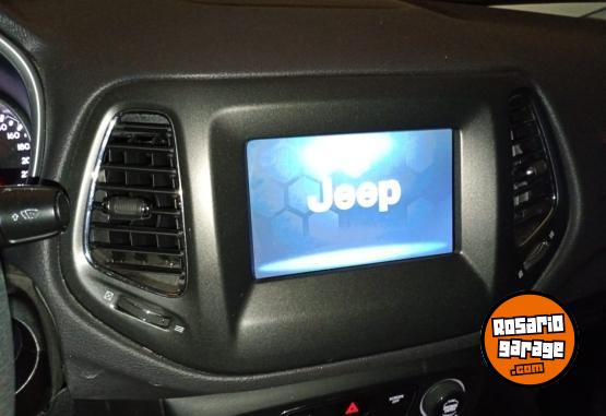 Camionetas - Jeep COMPASS LONGITUDE 2019 Nafta 76000Km - En Venta