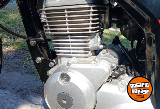 Motos - Honda Titan 2020 Nafta 14800Km - En Venta