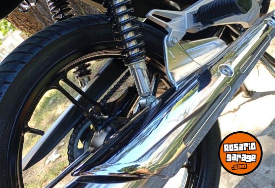 Motos - Honda Titan 2020 Nafta 14800Km - En Venta