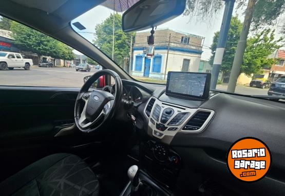 Autos - Ford FIESTA  KINETIC TITANIUM 2012 Nafta 125000Km - En Venta