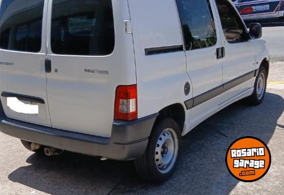 Utilitarios - Peugeot Partner 2012 Diesel 160000Km - En Venta