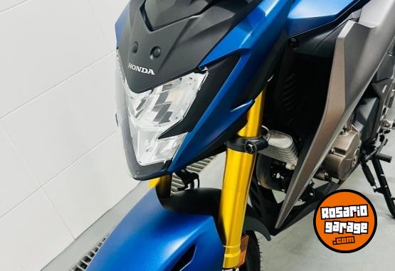 Motos - Honda CB 300 2025 Nafta 780Km - En Venta