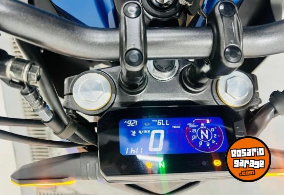 Motos - Honda CB 300 2025 Nafta 780Km - En Venta