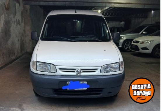 Utilitarios - Peugeot Partner 2008 Diesel 290000Km - En Venta