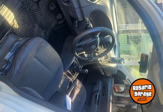 Camionetas - Volkswagen Amarok cabina simple 2015 Diesel 255000Km - En Venta