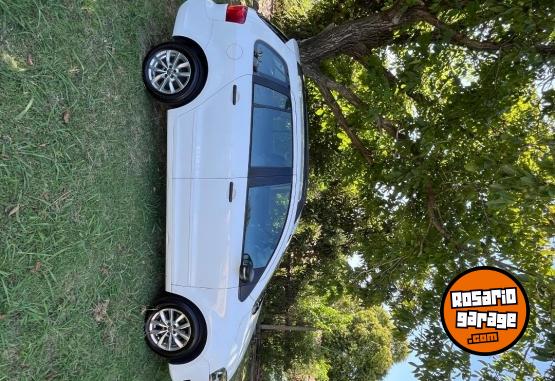 Autos - Volkswagen Suran trendline 2014 Nafta 116000Km - En Venta