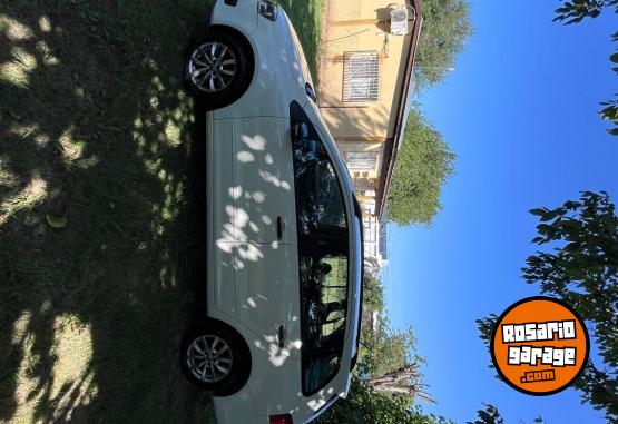 Autos - Volkswagen Suran trendline 2014 Nafta 116000Km - En Venta