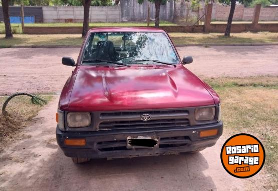 Camionetas - Toyota 01-HILUX 4X2 CAB.SIM.STD 1998 Diesel 398000Km - En Venta