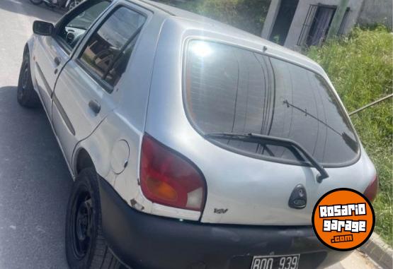 Autos - Ford fiesta 1998 Nafta 111111Km - En Venta