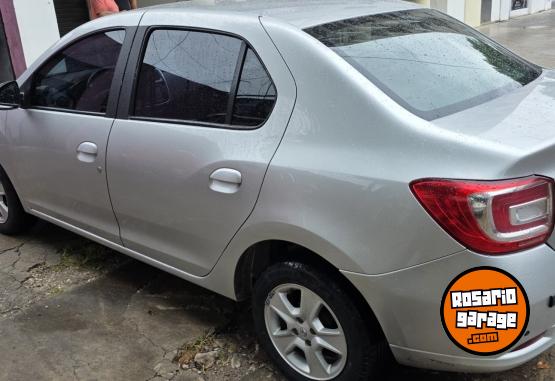 Autos - Renault Logan 2016 Nafta 96000Km - En Venta