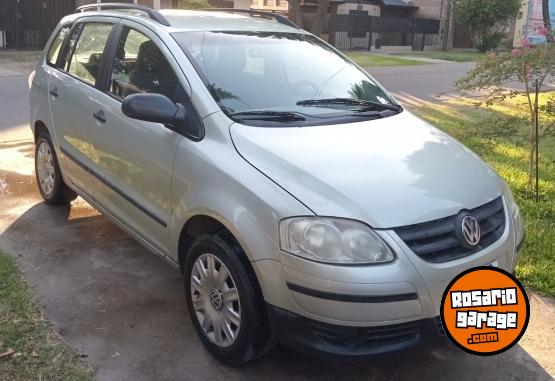 Autos - Volkswagen Suran/ Conforline 2009 Nafta 200000Km - En Venta