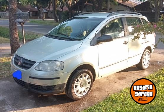 Autos - Volkswagen Suran/ Conforline 2009 Nafta 200000Km - En Venta