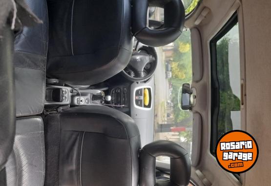 Autos - Peugeot 207 2009 Nafta 199999Km - En Venta