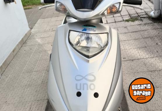 Motos - Motomel Sccooter 2013 Nafta 5000Km - En Venta