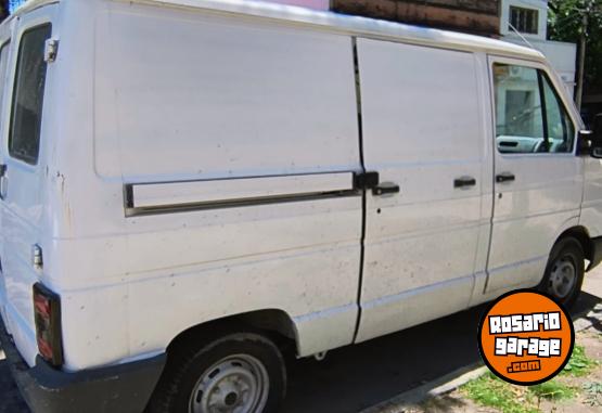 Utilitarios - Renault Trafic 1998 Diesel 111111Km - En Venta