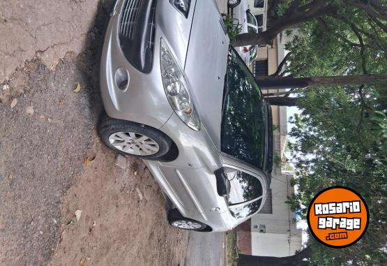 Autos - Peugeot 207 xt 2009 Nafta 135000Km - En Venta