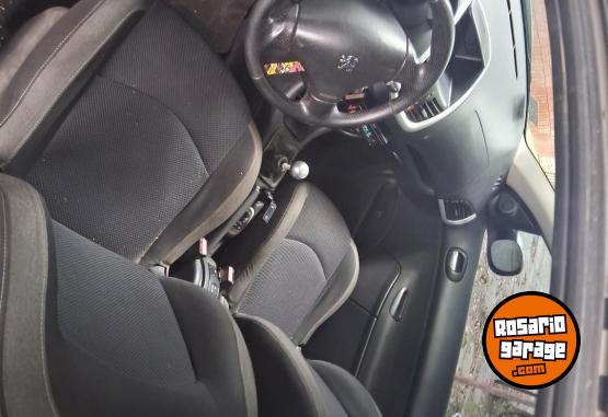 Autos - Peugeot 207 xt 2009 Nafta 135000Km - En Venta