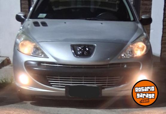 Autos - Peugeot 207 xt 2009 Nafta 135000Km - En Venta