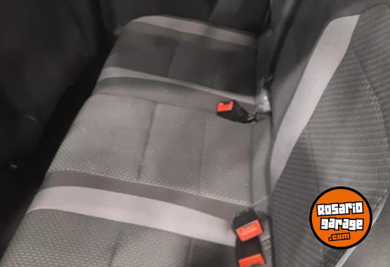 Camionetas - Volkswagen AMAROK 2.0 COMFORTLINE 2022 Diesel 124000Km - En Venta