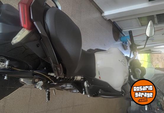 Motos - Benelli 600 TNT GT 2018 Nafta 28200Km - En Venta