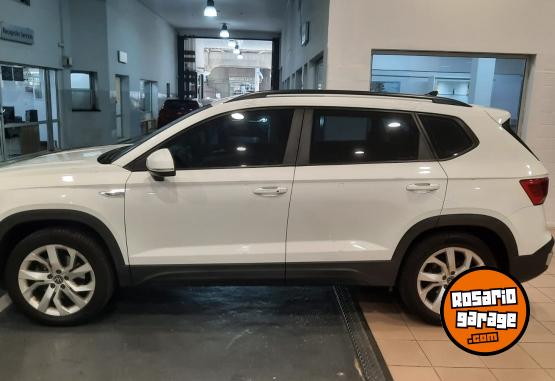 Autos - Volkswagen TAOS COMFORTLINE 2022 Nafta 82000Km - En Venta