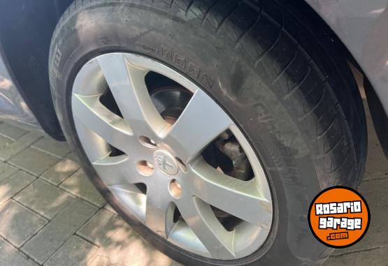 Autos - Peugeot 408 allure 2011 Nafta 110000Km - En Venta