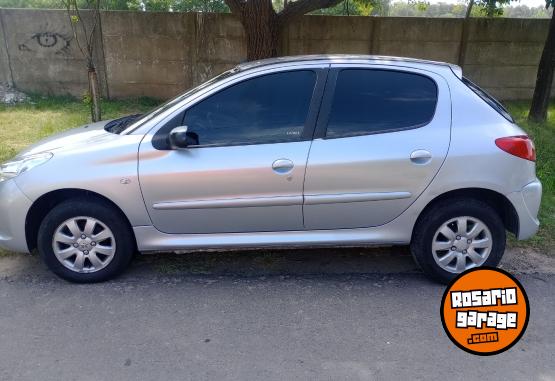 Autos - Peugeot 207 2010 Diesel 240Km - En Venta