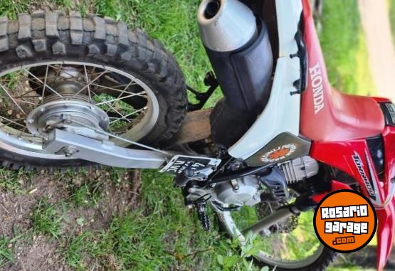 Motos - Honda Tornado 2015 Nafta 15000Km - En Venta